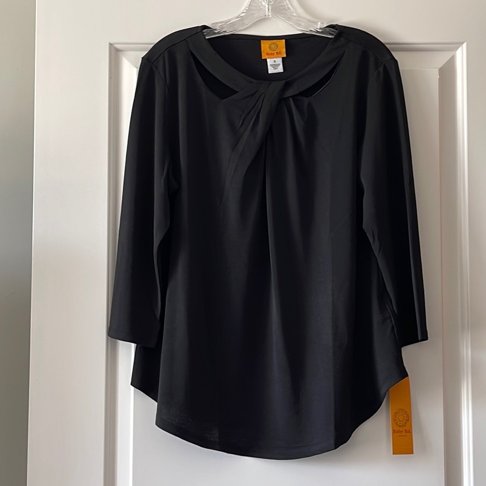 RUBY RD. Gorgeous Black Top With Twisted Accent Crew Neck and Rounded Hem NWT!